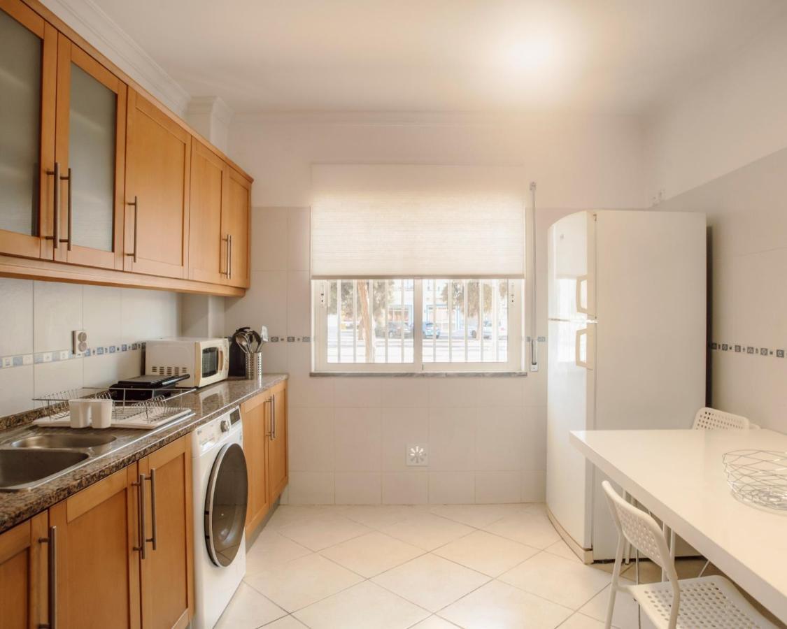 Harbour'S Way, Spacious And Cosy Apartment, With Ac Olhao Luaran gambar