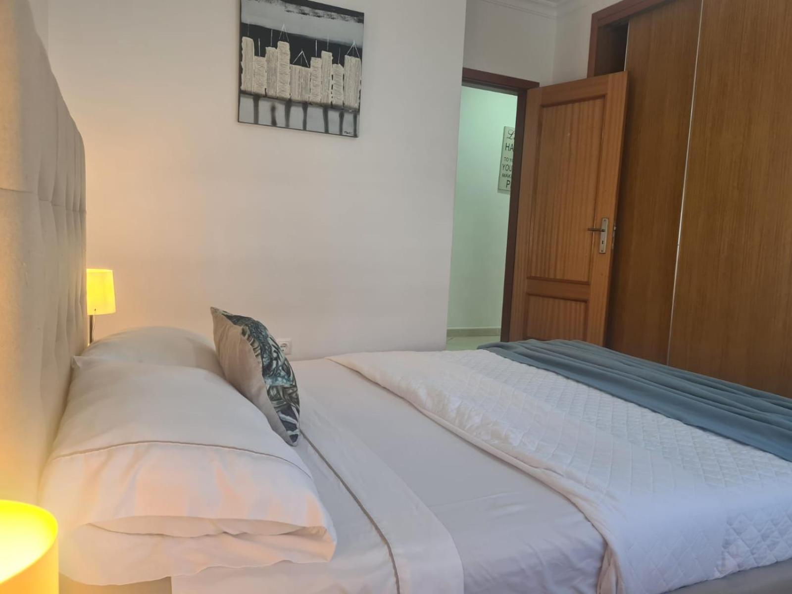 Harbour'S Way, Spacious And Cosy Apartment, With Ac Olhao Luaran gambar